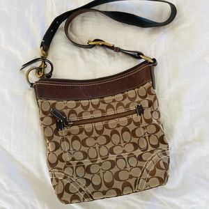 Coach monogram Brown leather cross body style.  🤎🤎Original, well made